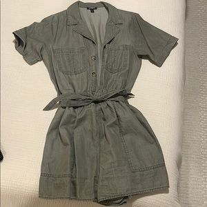 Express army green romper with tie